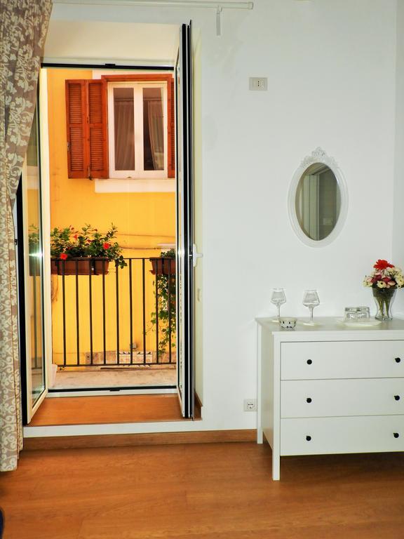 Arco Della Neve Guest House Bari Exteriör bild